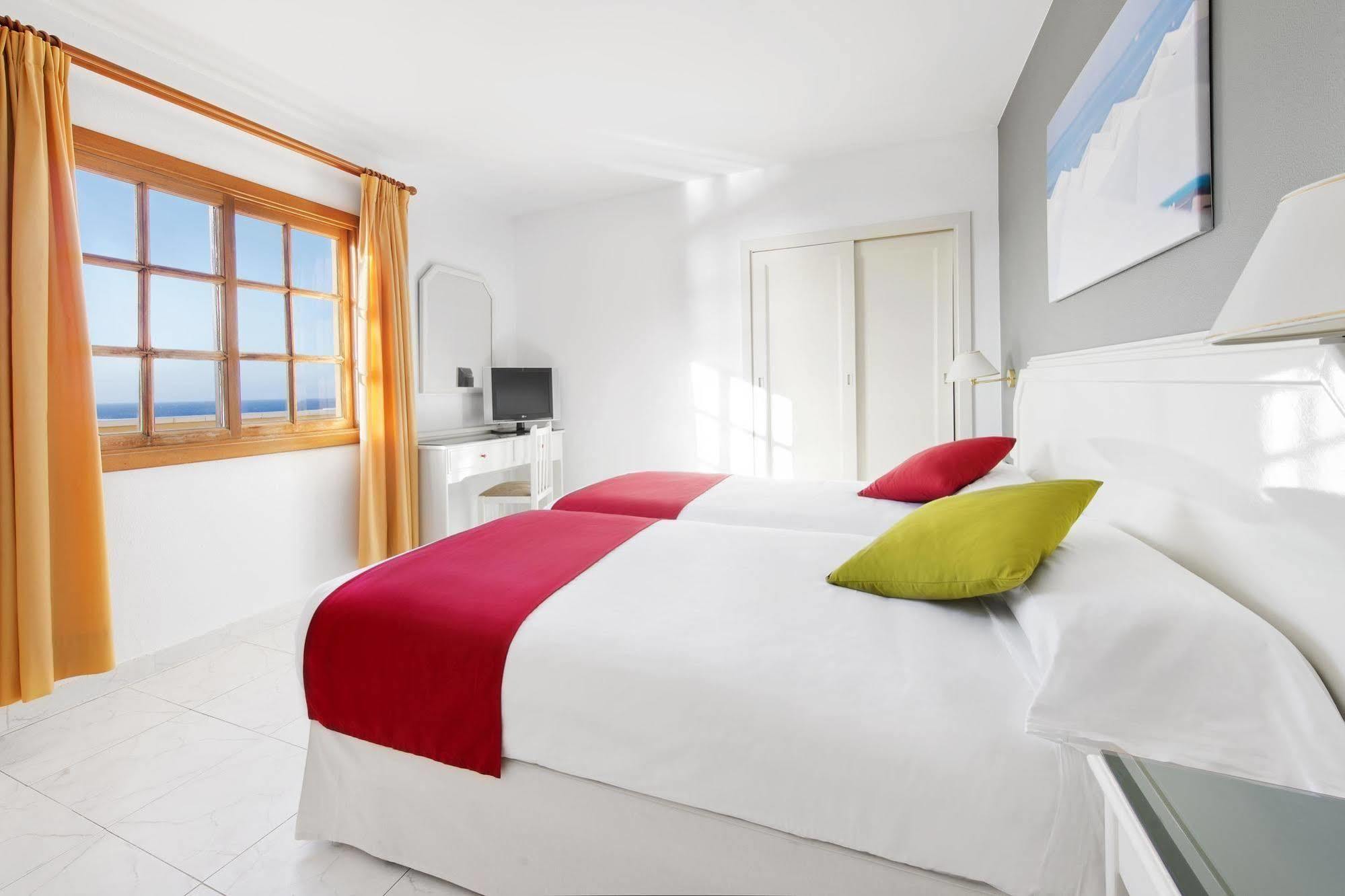 Elba Castillo San Jorge & Antigua Suite Hotel Калета-де-Фусте Екстер'єр фото